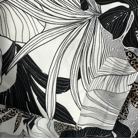 Chico's animal/tropical print open front jacket/cardigan, Chico's size 2 - Picture 7 of 7